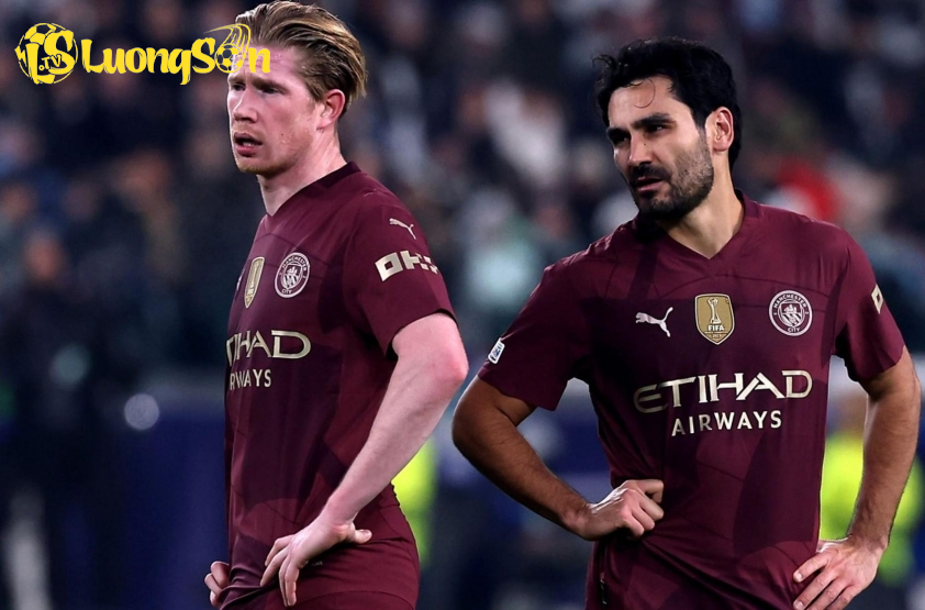 Nhiều ý kiến cho rằng Man City đang lục đục nội bộ.